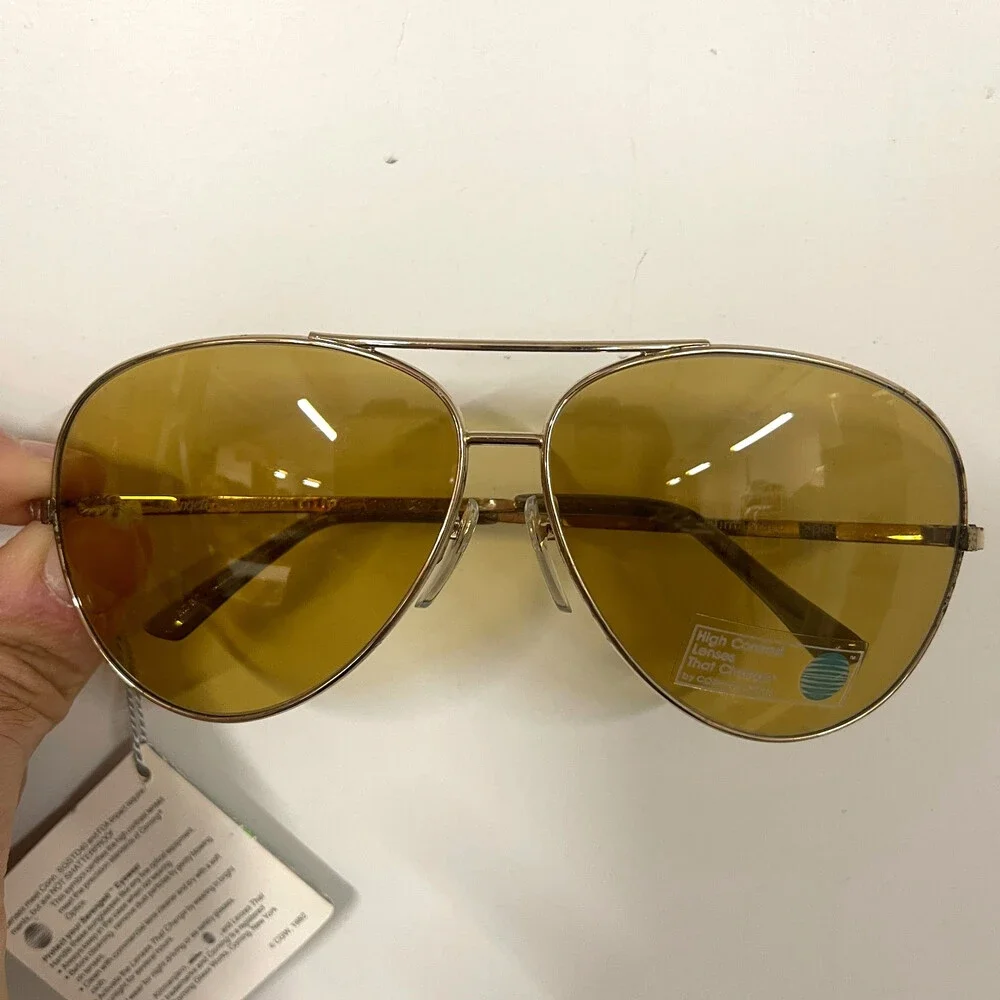 Vintage Serengeti Sunglasses 5129M Mens Gold Aviators Yellow Photochromic Lenses